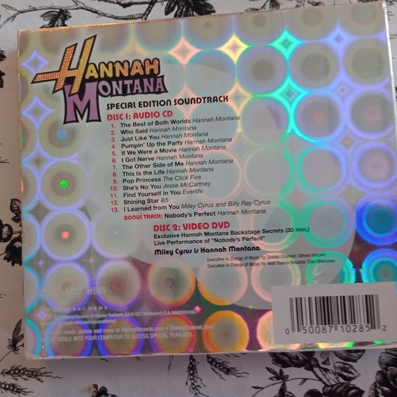 3 Untested Used Hannah Montana & Miley Cyrus CDs - Picture 5 of 16